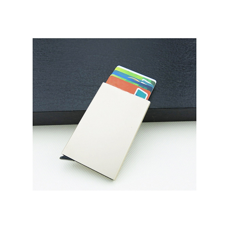 Hộp đựng thẻ tín dụng tiện lợi