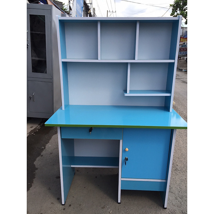 Bàn học sinh bằng gỗ