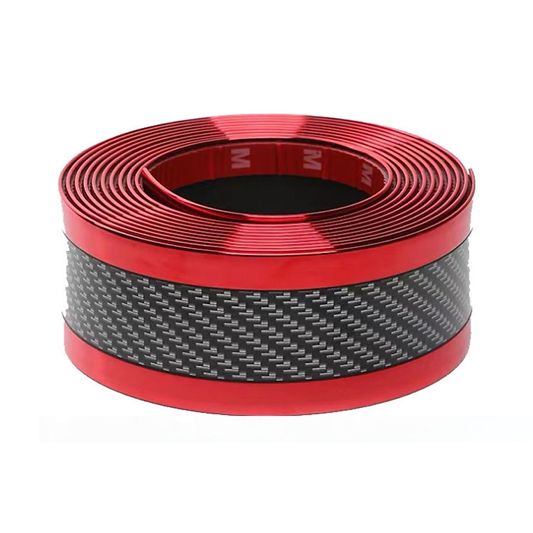 Miếng dán 3D carbon viền đỏ bảo vệ xe ô tô