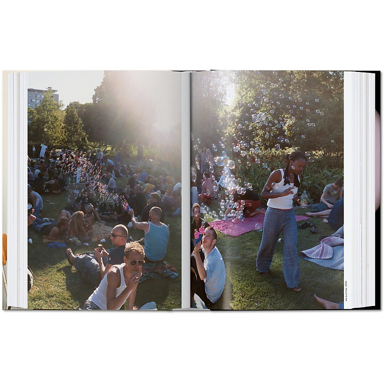 Wolfgang Tillmans: four books - Ảnh 7