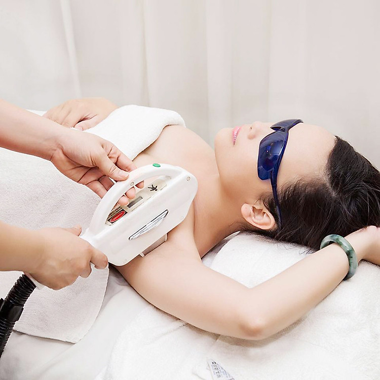 Liệu Trình Triệt Lông Nách Vĩnh Viễn Tại Kamala Beauty & Clinic