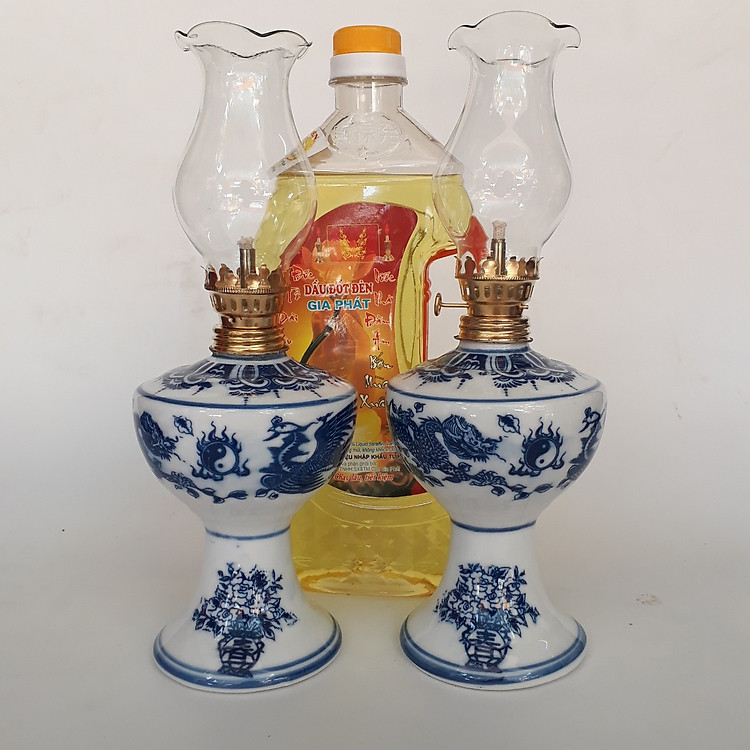 Cặp đèn thờ sứ Bát Tràng và 1 dầu Lưu Ly Cát Tường 2 lit