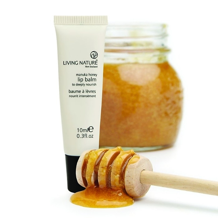 Son dưỡng môi Living Nature Lip Balm