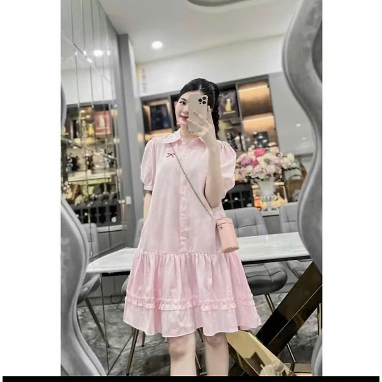 Váy sơ mi kẻ caro dáng suông thêu nơ xinh xắn – phong cách trẻ trung