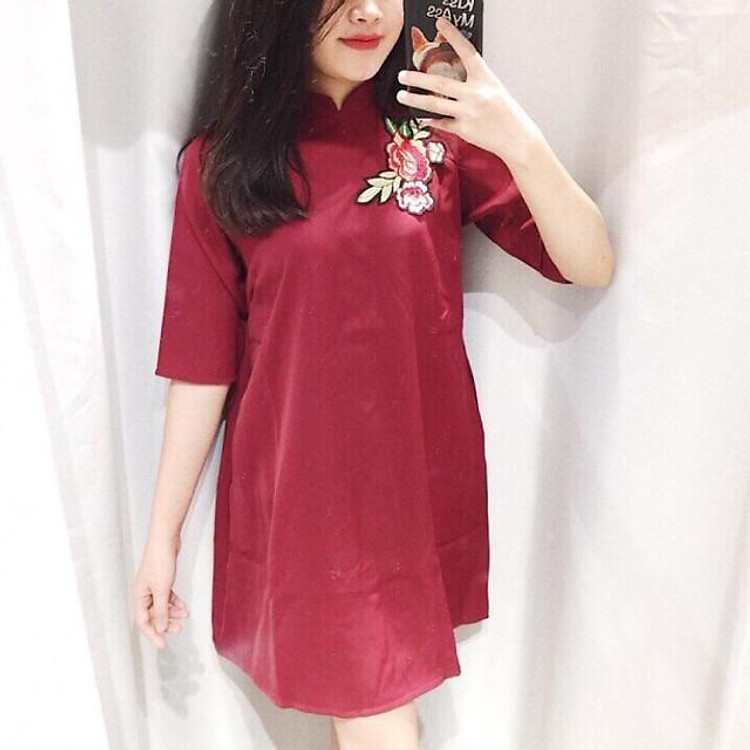 Đầm suông cổ áo dài