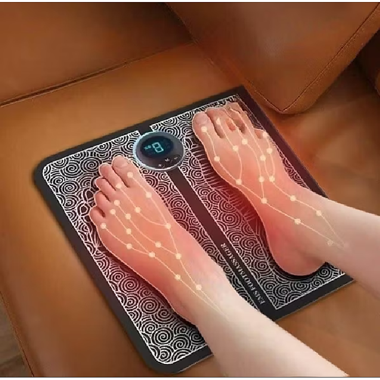 Thảm massage chân xung điện giúp lưu thông máu giảm đau mỏi