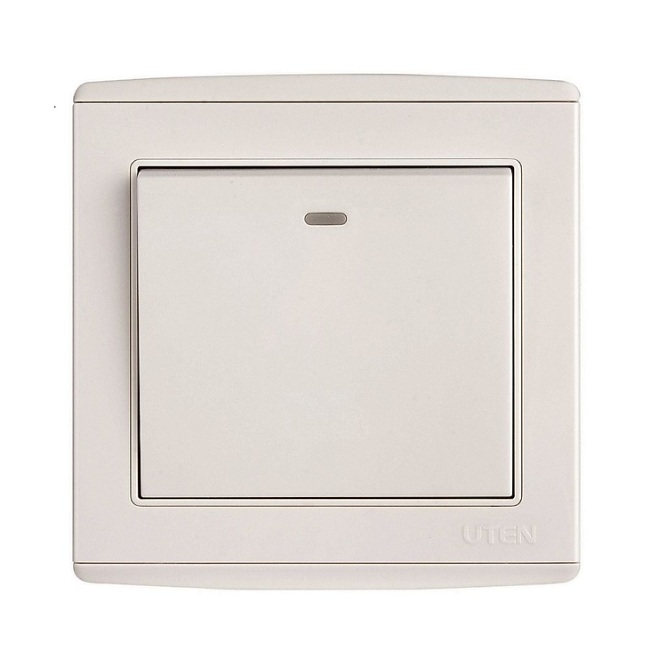 Công tắc ổ cắm Uten V4 màu trắng mặt vuông