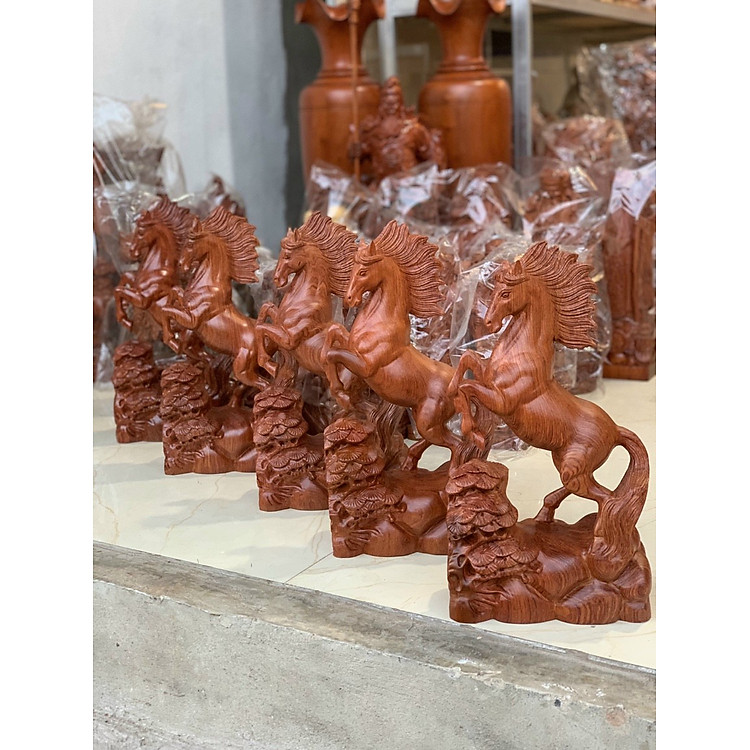 Tượng Nhất Mã Phi Thiên Gỗ Hương (20×12×5cm) - Ảnh 3