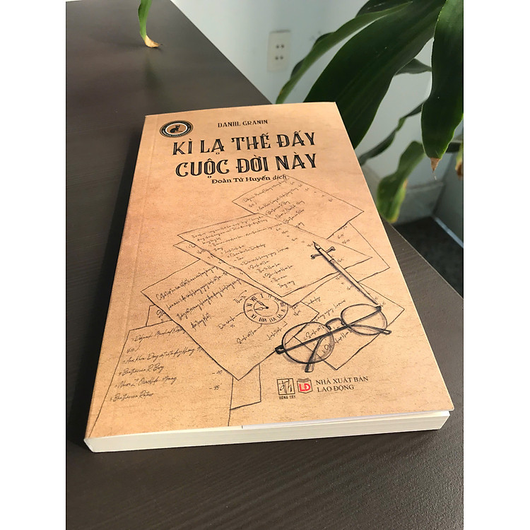 Kỳ Lạ Thế Đấy Cuộc Đời Này - Ảnh 2