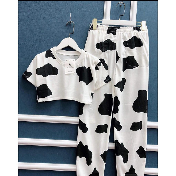 Set áo croptop quần bò sữa