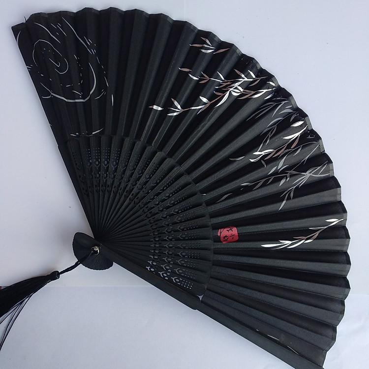 Quạt xếp phong cách Nhật-Quạt đen 03