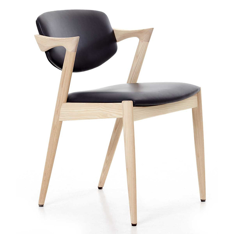 Ghế ăn gỗ tự nhiên ( gỗ ASH ) cao cấp KAI có bọc nệm ngồi và lưng tựa cao cấp hàng tiêu chuẩn xuất khẩu Nội thất CAPTA HCM