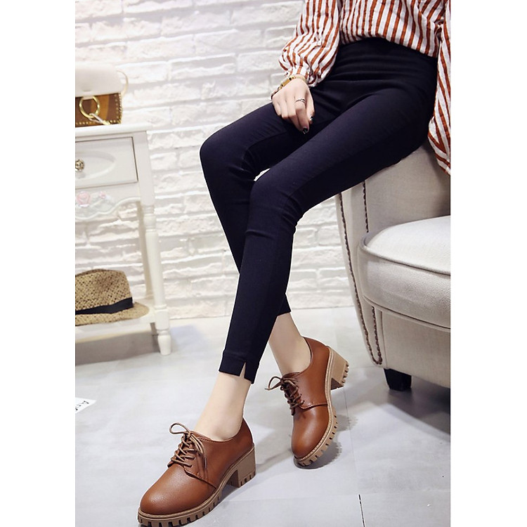 Giày boot nữ oxford màu nâu TRẺ TRUNG GBN2803