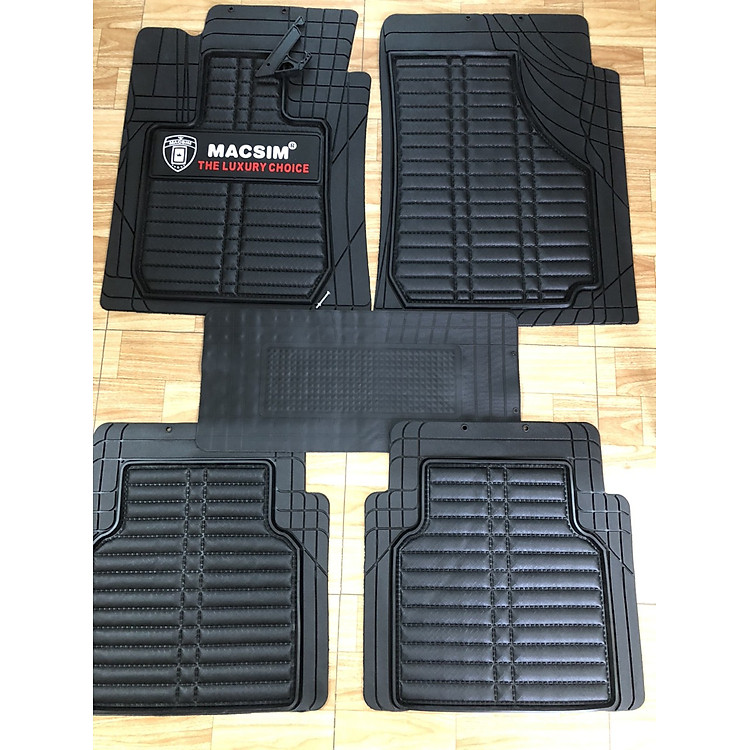 Thảm lót sàn ô tô phổ quát/ tự cắt Macsim màu đen