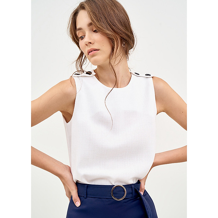 Áo sát nách cổ tròn đính nút vai Marc Fashion