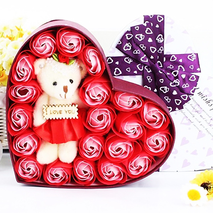 Hộp Quà Trái Tim Gấu Và Hoa Hồng Sáp Thơm