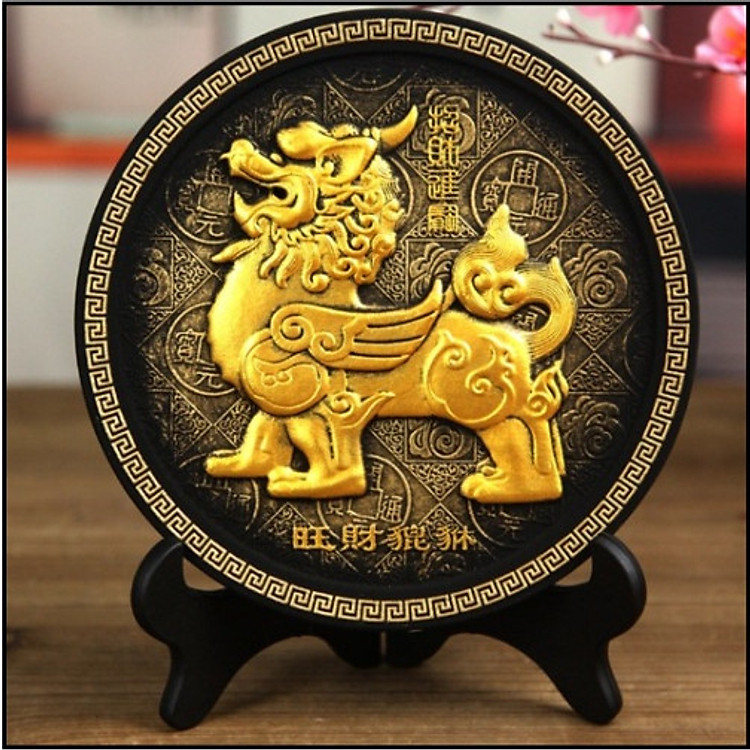 Phù điêu Kỳ Lân bằng than hoạt tính có chân đế và hộp đi kèm