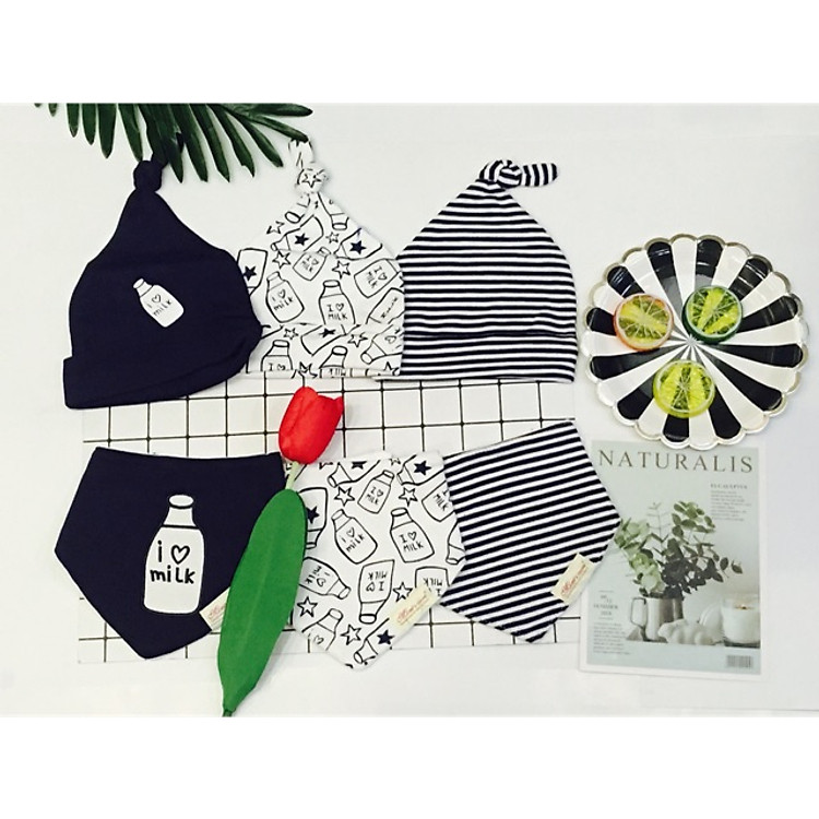 Bộ 3 mũ thắt nút 3 yếm cotton 2 lớp vải cotton mềm cho bé sơ sinh đến 6 tháng