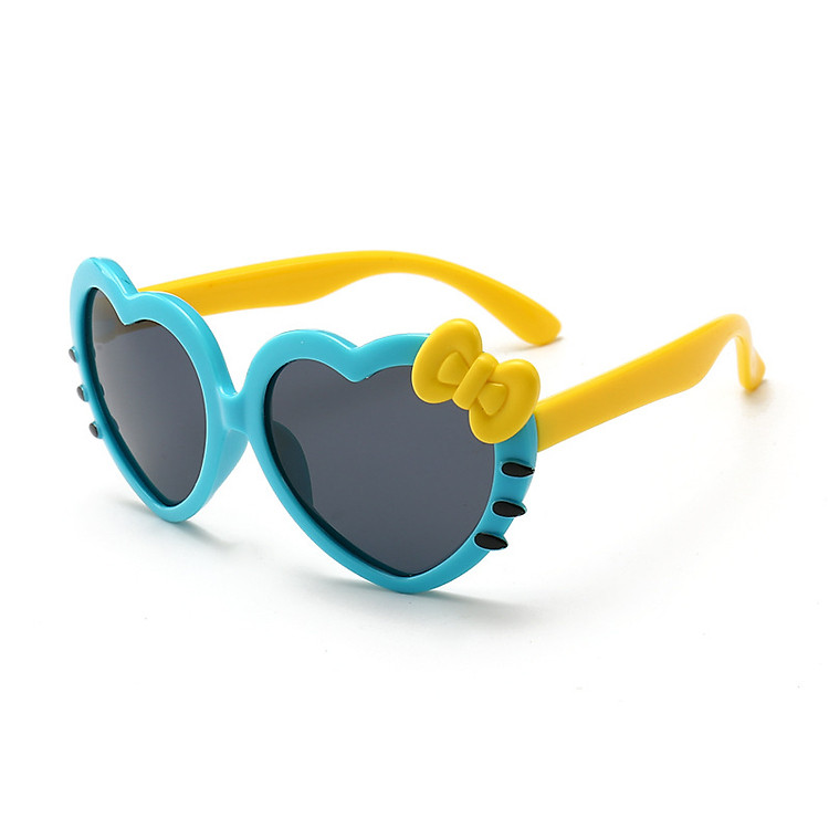 Kính mát trẻ em chống tia UV trái tim gọng dẻo KM-17