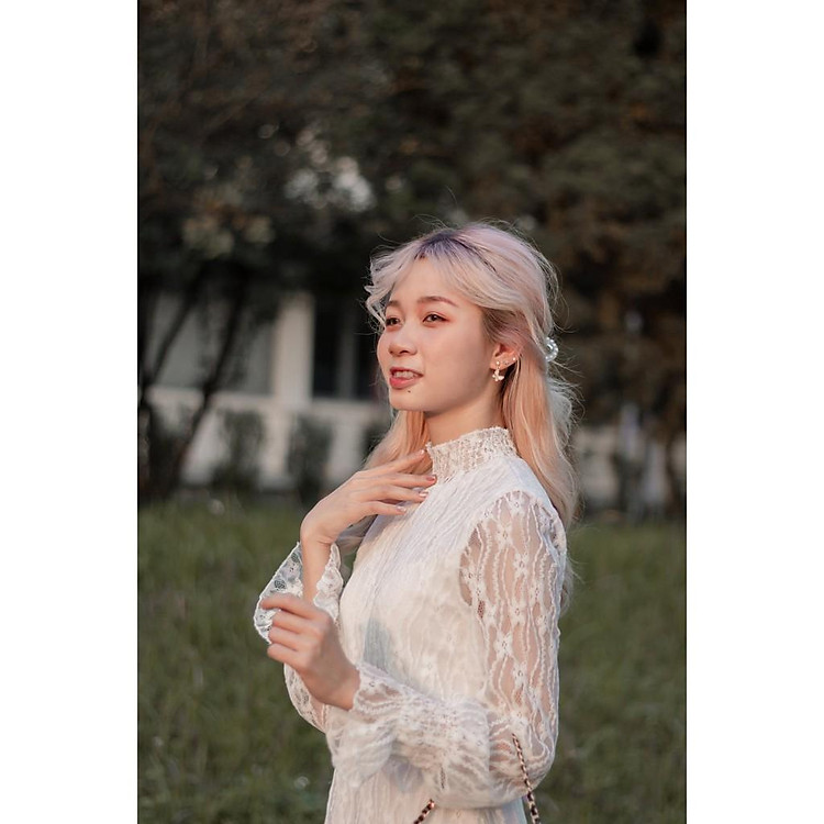 Váy ren dài tay dáng dài