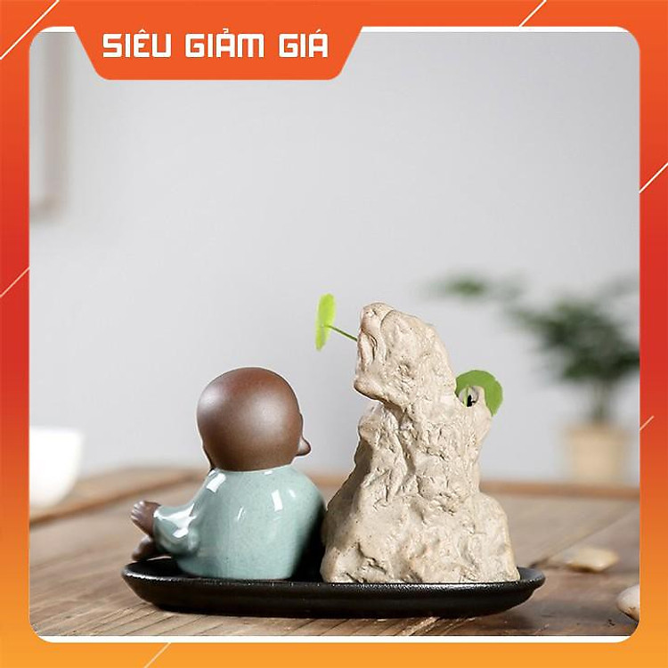 Tượng Chú Tiểu Bên Chậu Núi Đế Gốm Đen Decor - Ảnh 4