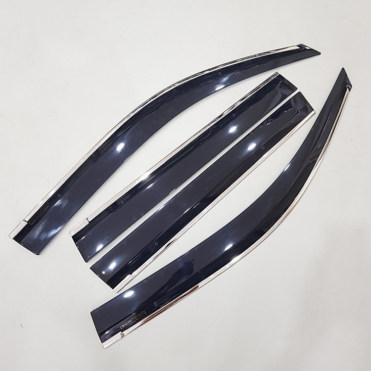 Bộ vè che mưa dành cho xe Toyota Land Cruiser Prado viền INOX cao cấp