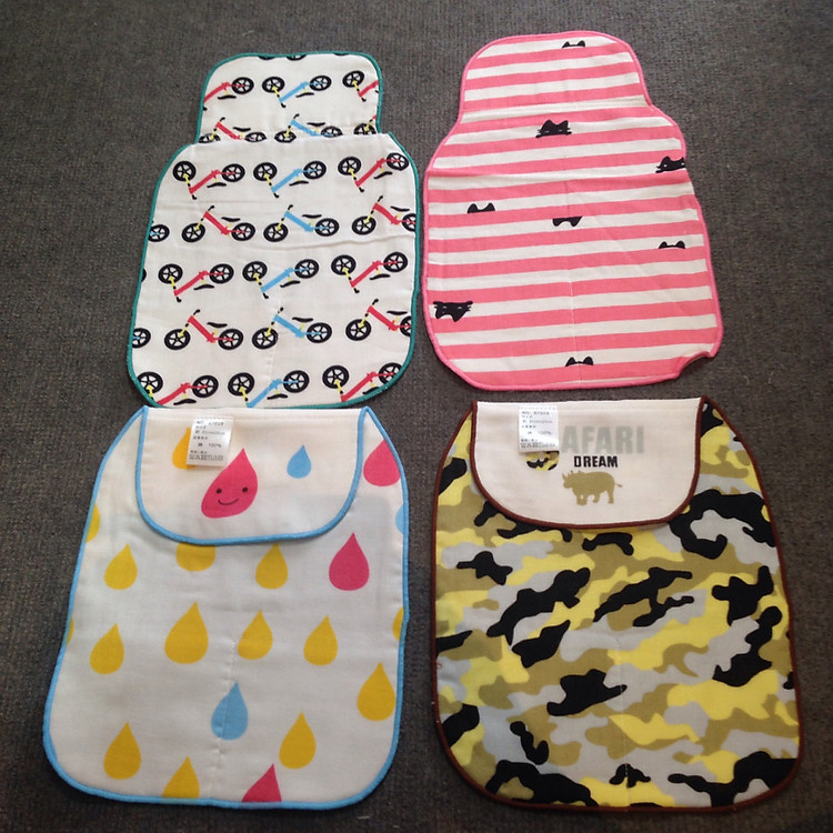 Tấm lót cotton thấm mồ hôi lưng cho bé - Họa tiết ngẫu nhiên