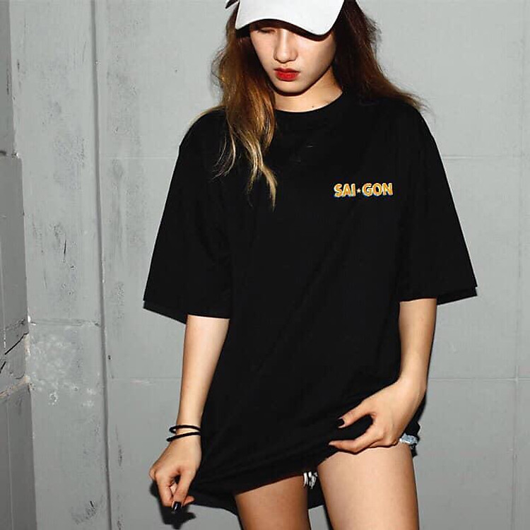 Áo thun nam nữ oversize chữ SAIGON đen