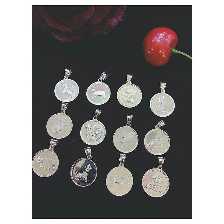 Dây chuyền và mặt bạc phòng gió cho trẻ theo tuổi- mặt tròn