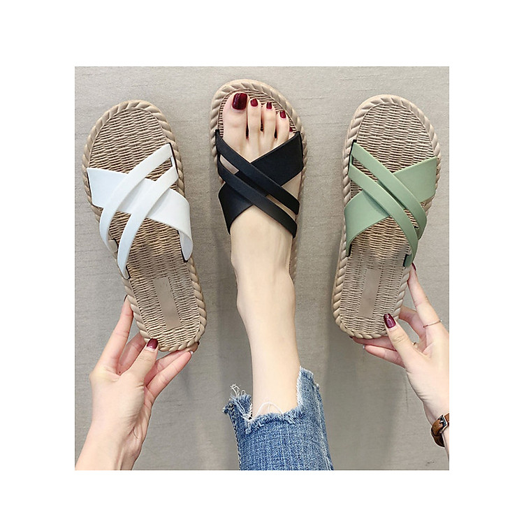Dép Nữ Nhựa Cao Cấp 3Fashion Kiểu Dáng Quai Chéo Đế Giả Cói Lạ Mắt - 3217
