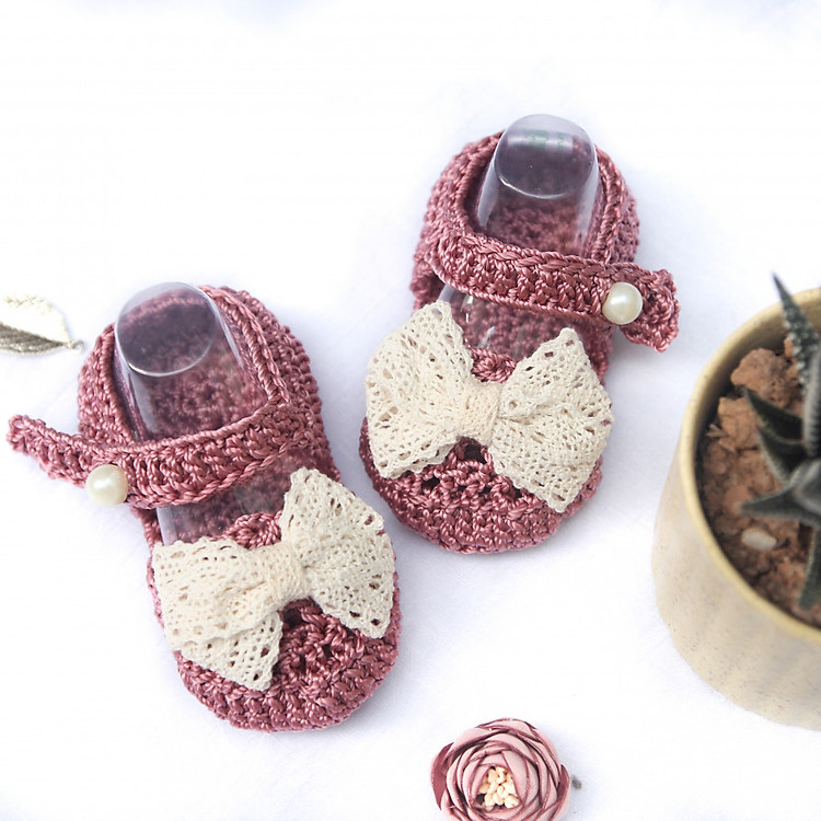 Giày dép bé gái - Xăng đan hồng nơ ren