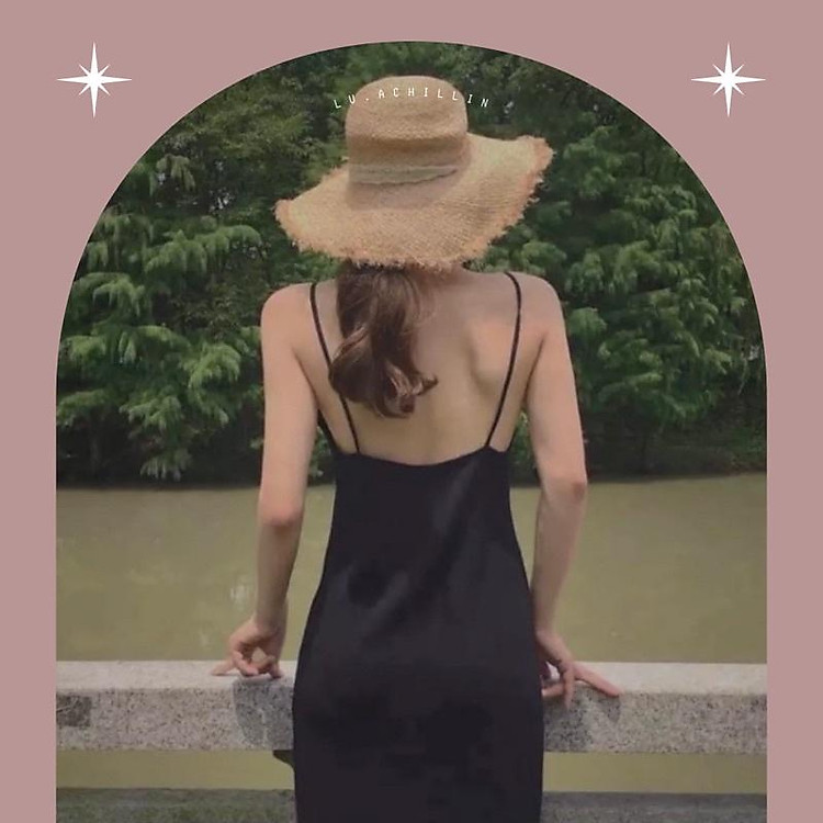 Váy / đầm dài hở lưng hai dây quyến rũ màu đen cổ điển