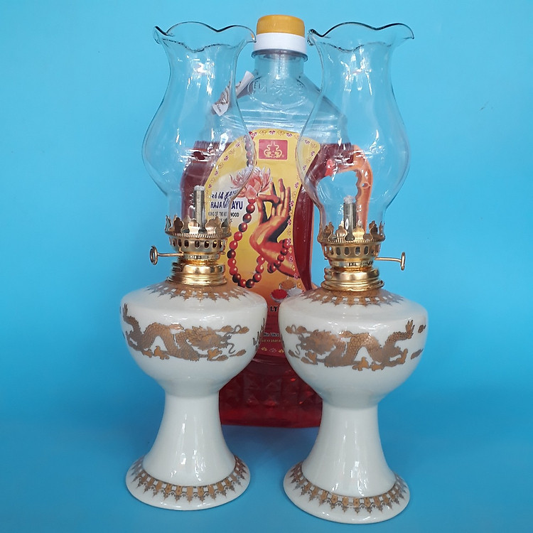 Cặp đèn thờ (vàng kem) sứ Bát Tràng kèm 1 dầu đốt Lưu Ly không mùi không khói