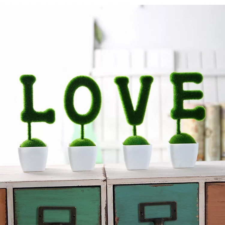 Bộ 4 chậu cây chữ Love Trang trí