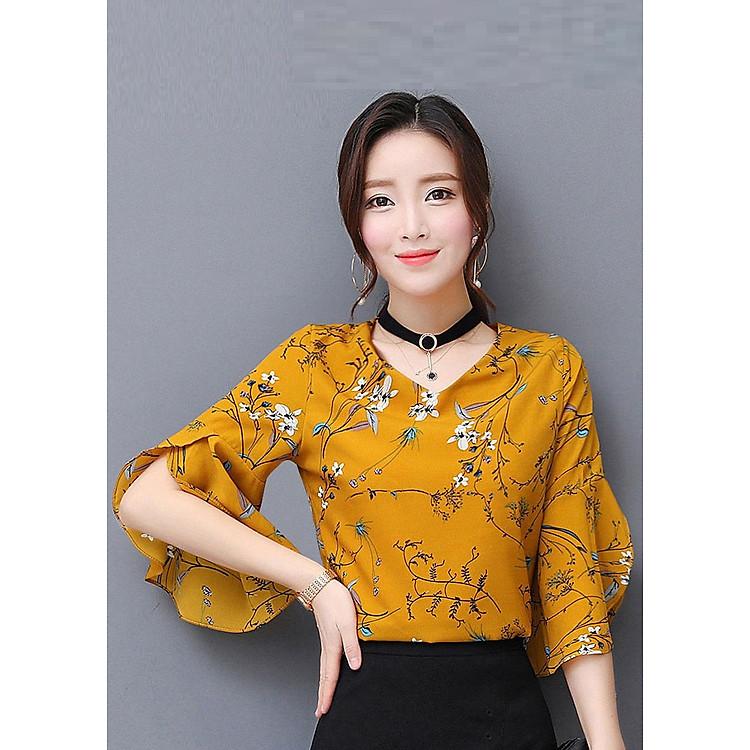 Áo kiểu nữ voan hoa cổ V tay loe