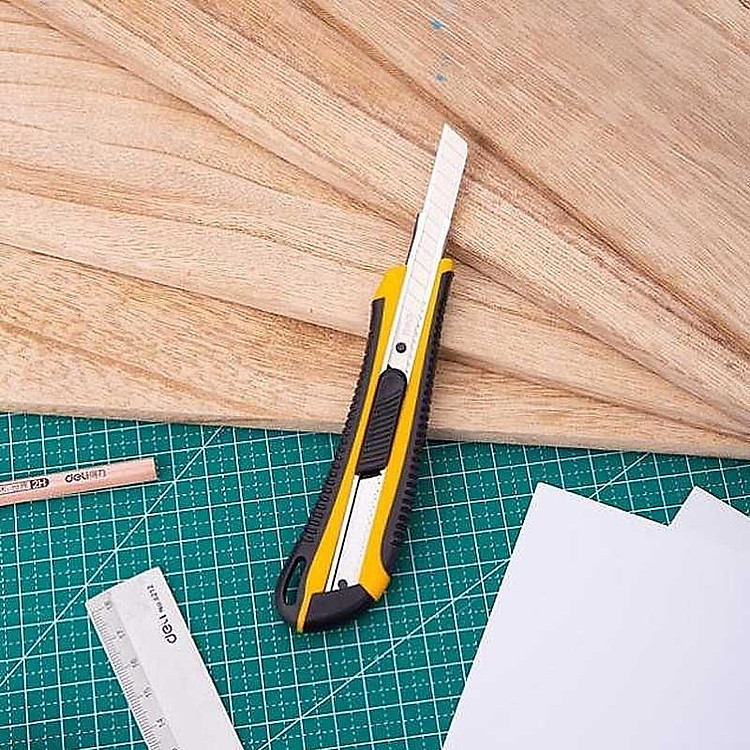 Dao Rọc Giấy Deli 2039 - Ảnh 4