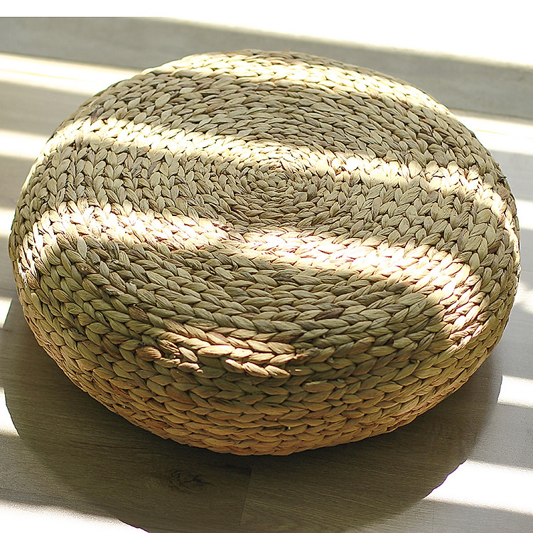 Ghế Đôn tròn thấp đan Lục Bình (46 cm x 18 cm)