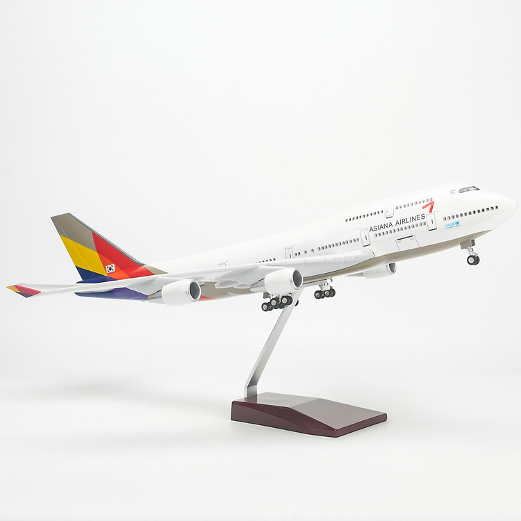 Tìm mua tại Avakids: Mô hình máy bay Asiana Airlines B747 47cm - Ngập tràn khuyến mãi