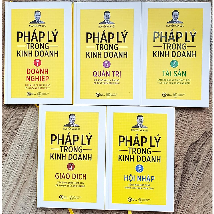 Bộ sách Pháp Lý Trong Kinh Doanh