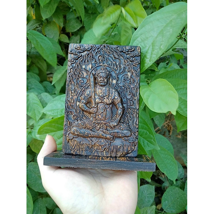 Tượng phật Bất Động Minh Vương tuổi Dậu phong thủy gỗ trầm hương sánh chìm tự nhiên cầu bình an, may mắn, sức khoẻ và tài lộc để bàn làm việc, taplo xe ô tô