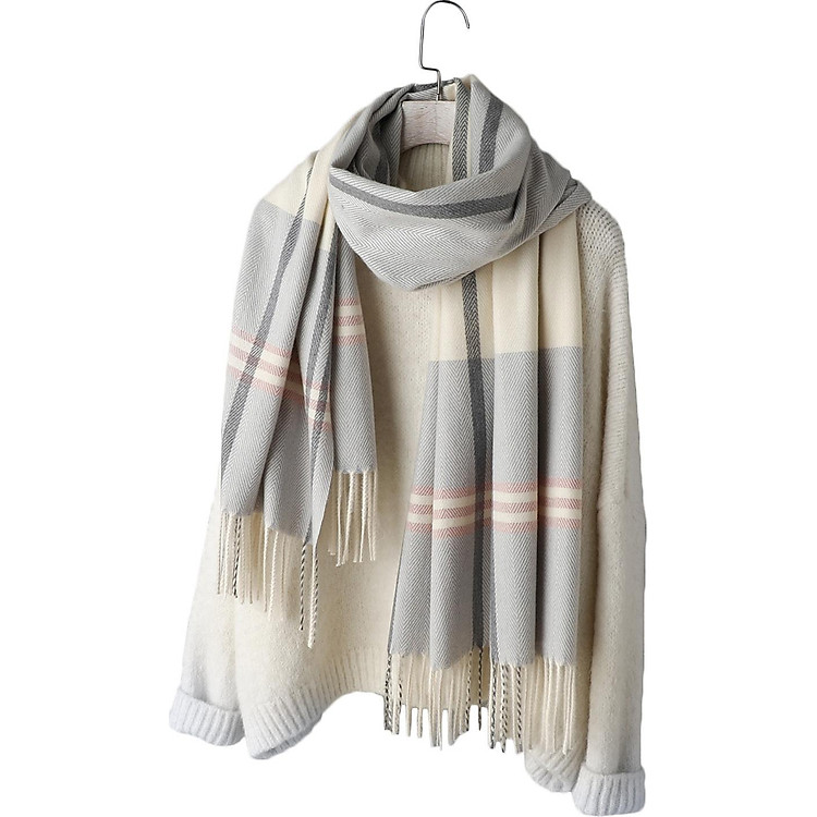 Khăn Choàng Cổ Dạ Len Kẻ Sọc Tua Rua Thời Trang Sang Trọng