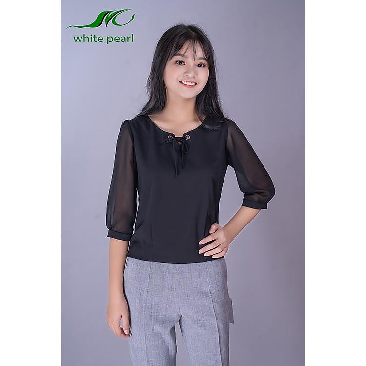 Áo sơ mi nữ bo gấu cổ tròn tay lỡ White Pearl