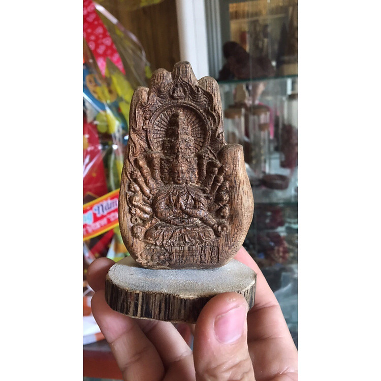 Tượng phật Thiên Thủ Thiên Nhãn phong thủy gỗ trầm hương tự nhiên cầu bình an, may mắn, sức khoẻ và tài lộc để bàn làm việc, taplo xe ô tô