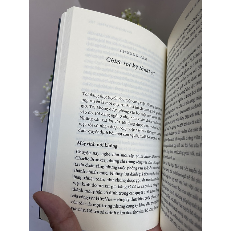 THẾ KỶ CÔ ĐƠN: XÍCH LẠI GẦN NHAU TRONG MỘT THẾ GIỚI NGÀY CÀNG XA CÁCH - Ảnh 2