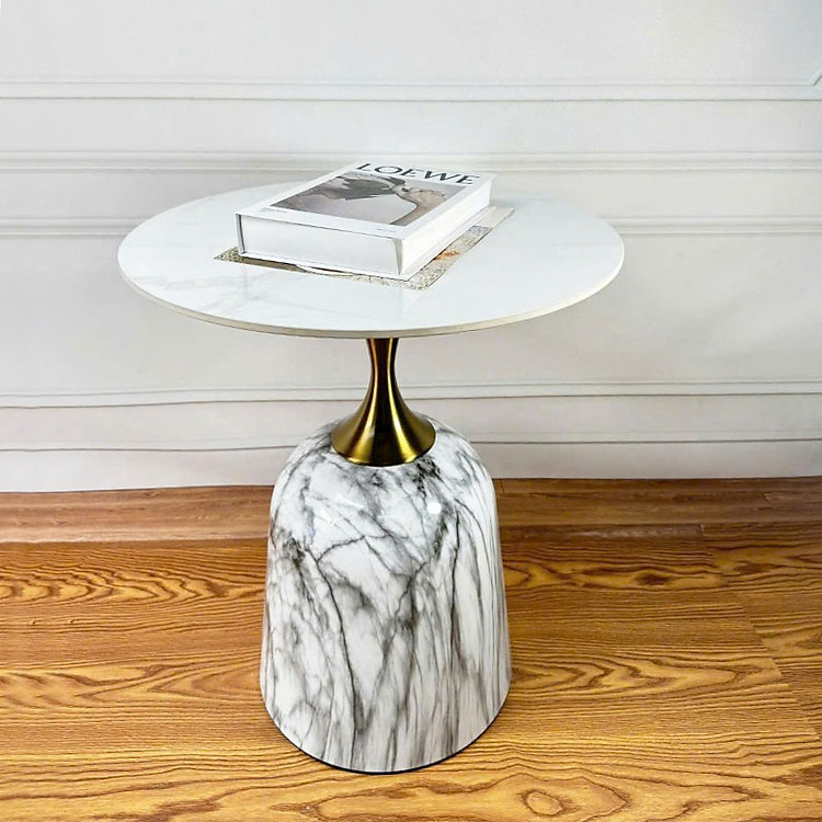 Bàn décor bàn góc sofa đá phiến 50 cm TS0963-05E Nội thất Capta Bàn sofa góc nhỏ gọn mặt đá phiến chân sắt sơn vân đá thanh inox mạ vàng hiện đại sang trọng tại tp hcm