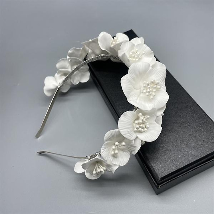 Băng đô cài tóc hoa đất sét trắng thủ công 3d dễ thương cho cô dâu