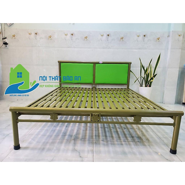Giường sắt kích thước ngang 1M8 dài 2M – GS55 mẫu đơn giản, tiện dụng, dễ dàng tháo ráp di chuyển.