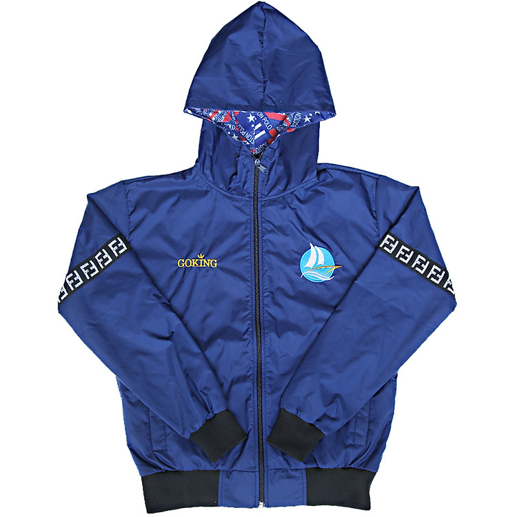 Áo khoác gió trẻ em GOKING, form unisex cho bé trai gái. Ngoài vải dù, trong lót vải cào cách nhiệt. 3 túi tiện dụng.