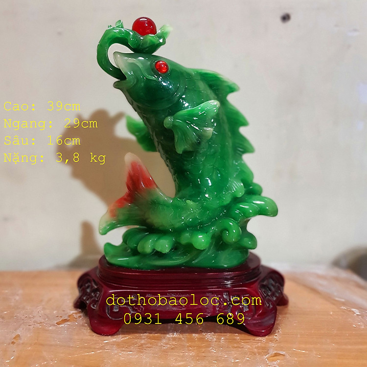 Tượng Cá Chép phong thủy nhả ngọc màu xanh ngọc cao 39cm