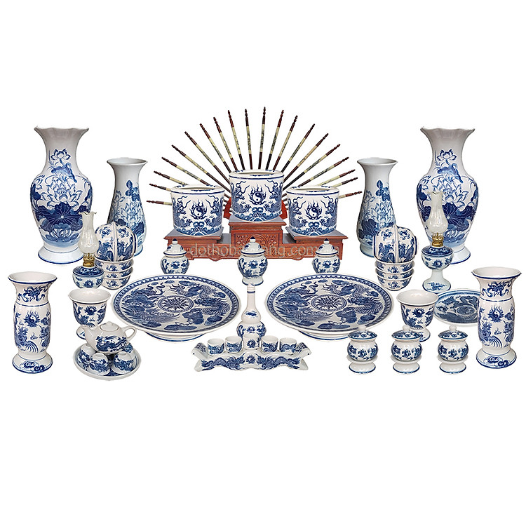 Bộ đồ thờ sứ men trắng cho ban thờ gia tiên tiêu chuẩn